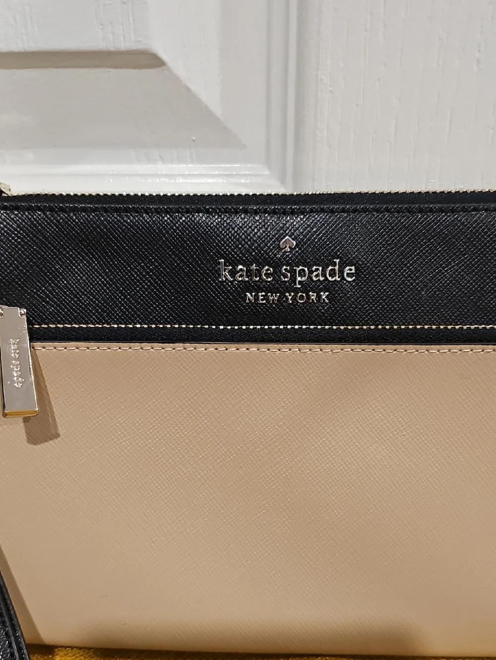 Kate Spade New York Staci Colorblock Saffiano Leather Medium Wristlet NWOT